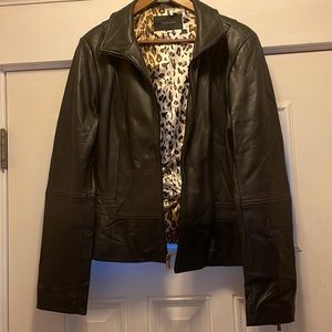 Tahari Womens lamb leather jacket. Large, Black